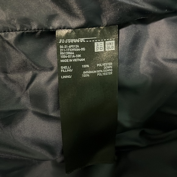 UNIQLO vest, women, size M - Picture 6 of 9